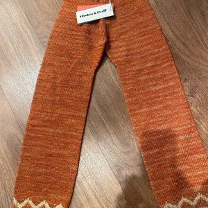 Zig Zag Snowy Day leggings from Misha and Puff